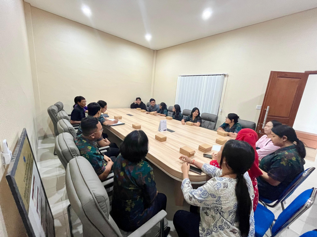 BERLANGSUNG KEGIATAN PEMBINAAN IBM DESA MENGWITANI OLEH BADAN NARKOTIKA NASIONAL KABUPATEN BADUNG